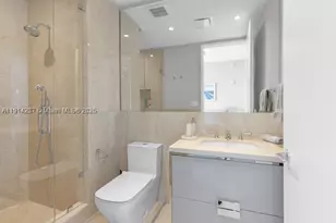 15701 Collins, Sunny Isles Beach, FL 33160 - Photo 21