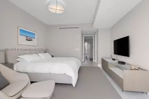 15701 Collins, Sunny Isles Beach, FL 33160 - Photo 11