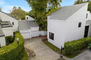 20215 W Oak Haven, Miami, FL 33179 - Photo 1