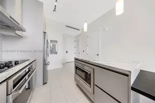 1030 15th, Miami Beach, FL 33139 - Photo 17