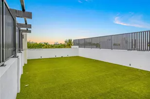 1030 15th, Miami Beach, FL 33139 - Photo 45