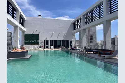 151 SE 1st #810, Miami, FL 33131 - Photo 15