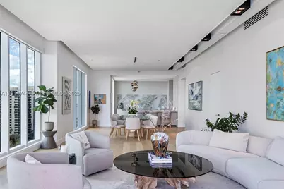 900 Brickell Key #1403, Miami, FL 33131 - Photo 7