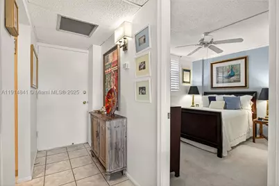 115 Royal Park #2C, Oakland Park, FL 33309 - Photo 3
