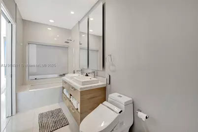 1300 S Miami #PH5001, Miami, FL 33130 - Photo 27