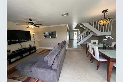 9894 Fairway Cove, Plantation, FL 33324 - Photo 7