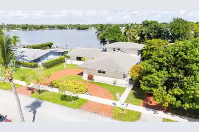 1961 NE 188th, Miami, FL 33179 - Photo 3