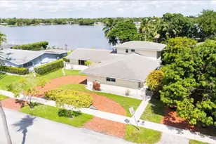 1961 NE 188th, Miami, FL 33179 - Photo 3