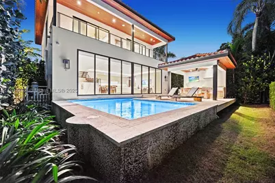 5831 Alton, Miami Beach, FL 33140 - Photo 3