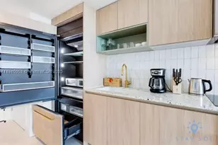 159 NE 6th, Miami, FL 33132 - Photo 9