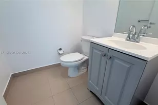 300 S Biscayne, Miami, FL 33131 - Photo 25