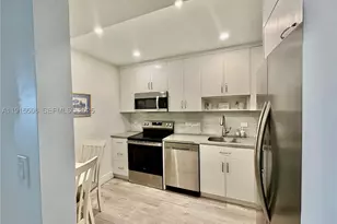 20515 E Country Club, Aventura, FL 33180 - Photo 19