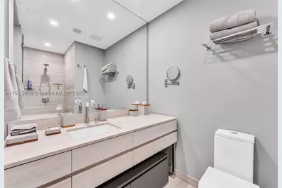 18975 Collins #1002, Sunny Isles Beach, FL 33160 - Photo 27