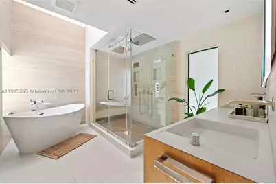 1792 Cleveland, Miami Beach, FL 33141 - Photo 17