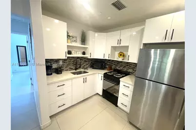 1211 NE 15th #1, Fort Lauderdale, FL 33304 - Photo 3
