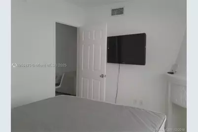 1526 Pennsylvania #19, Miami Beach, FL 33139 - Photo 13