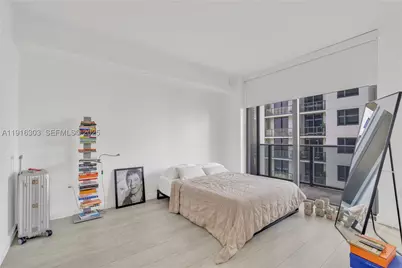 55 SW 9th #2610, Miami, FL 33130 - Photo 7