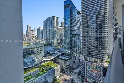55 SW 9th #2610, Miami, FL 33130 - Photo 17