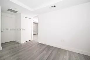45 SW 9th, Miami, FL 33130 - Photo 5
