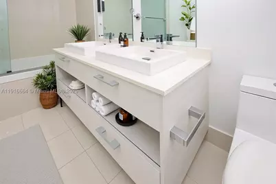45 SW 9th #1504, Miami, FL 33130 - Photo 19