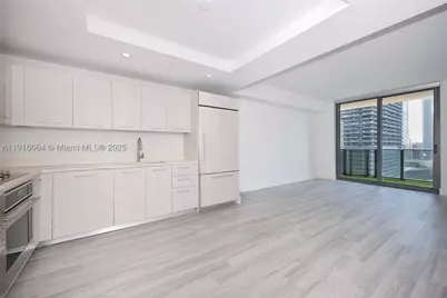 45 SW 9th #1504, Miami, FL 33130 - Photo 9