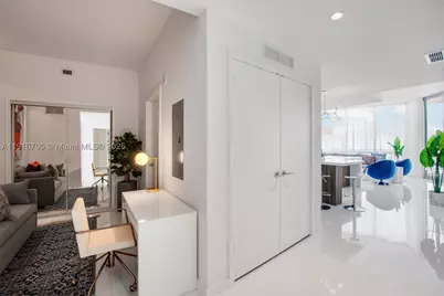 851 NE 1st #1810, Miami, FL 33132 - Photo 13