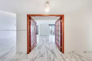 520 Brickell Key, Miami, FL 33131 - Photo 9
