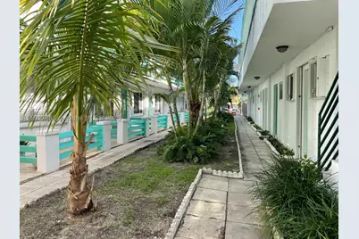 6490 Collins #5, Miami Beach, FL 33141 - Photo 3