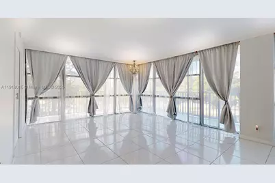 1000 Parkview #431, Hallandale Beach, FL 33009 - Photo 11