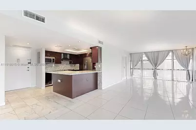 1000 Parkview #431, Hallandale Beach, FL 33009 - Photo 9