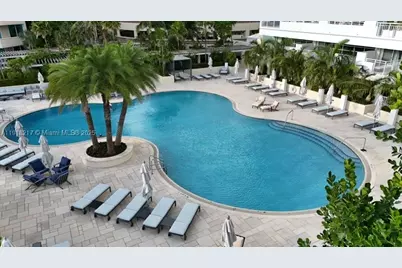 300 S Pointe #906, Miami Beach, FL 33139 - Photo 21