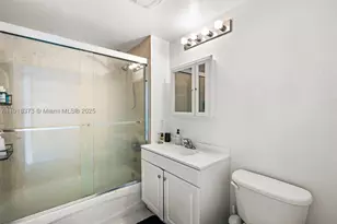 275 NE 18th, Miami, FL 33132 - Photo 17