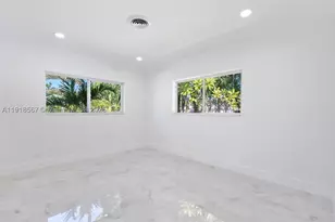 2764 NE 35th, Fort Lauderdale, FL 33306 - Photo 13