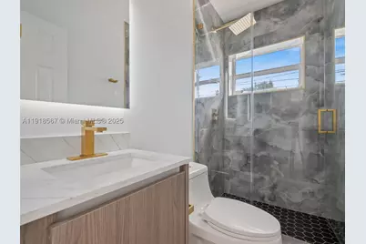 2764 NE 35th, Fort Lauderdale, FL 33306 - Photo 15