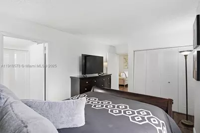 [Address not provided], Miami, FL 33136 - Photo 17