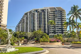 520 Brickell Key, Miami, FL 33131 - Photo 33