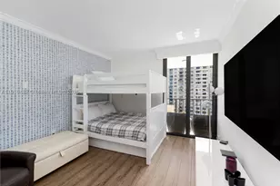 520 Brickell Key, Miami, FL 33131 - Photo 23