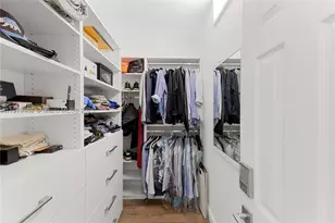 520 Brickell Key, Miami, FL 33131 - Photo 21