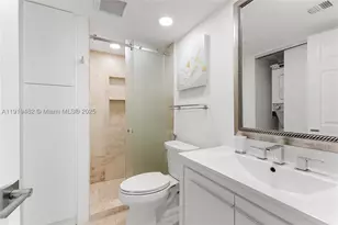520 Brickell Key, Miami, FL 33131 - Photo 25