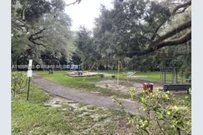 9471 Evergreen #401, Davie, FL 33324 - Photo 35