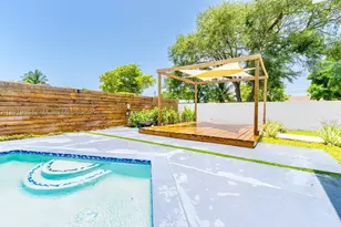 19661 NE 10th, Miami, FL 33179 - Photo 21