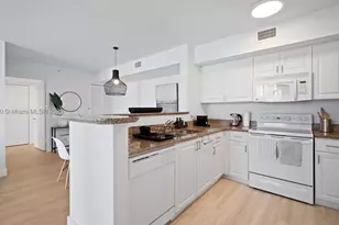 1155 Brickell Bay, Miami, FL 33131 - Photo 13