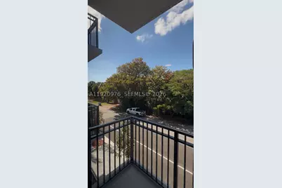 20 NE 19th #302, Pompano Beach, FL 33060 - Photo 5