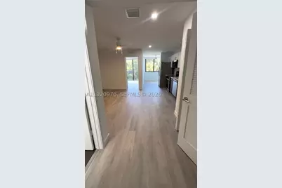 20 NE 19th #302, Pompano Beach, FL 33060 - Photo 1