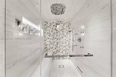 5875 Collins #902, Miami Beach, FL 33140 - Photo 15