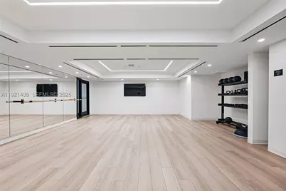 225 N Miami #901, Miami, FL 33128 - Photo 23