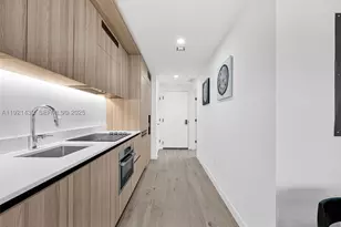 225 N Miami, Miami, FL 33128 - Photo 7