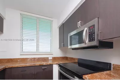 650 West #2801, Miami Beach, FL 33139 - Photo 9