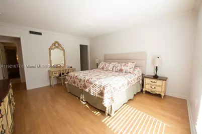 201 178th #323, Sunny Isles Beach, FL 33160 - Photo 31
