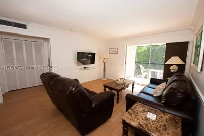 201 178th #323, Sunny Isles Beach, FL 33160 - Photo 13